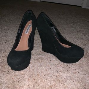 Black Steve Madden heels